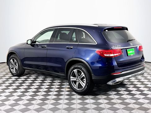 Used 2018 Mercedes-Benz GLC 300 4MATIC w/ Premium Package image 6