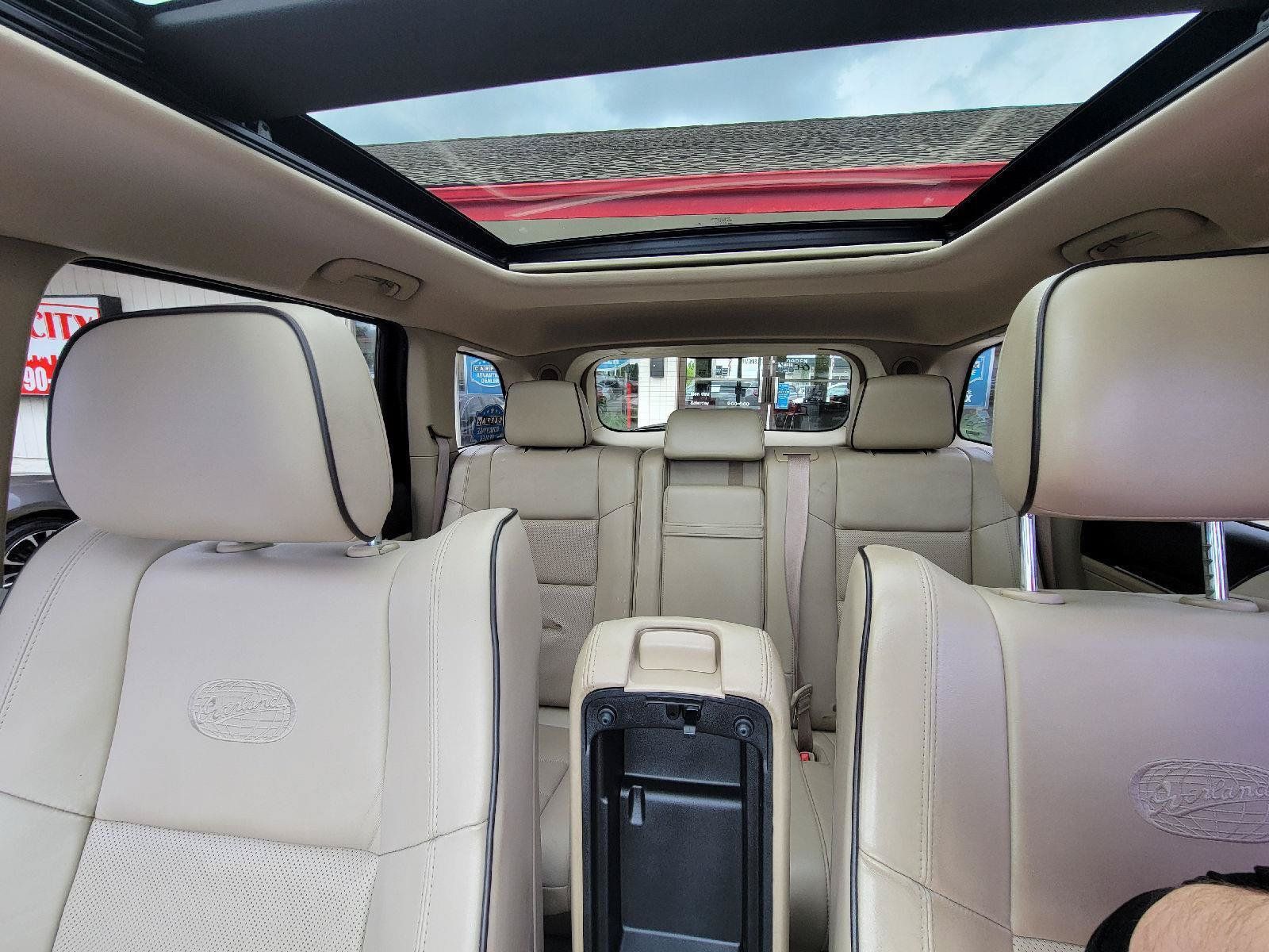 Used 2014 Jeep Grand Cherokee Overland AWD/4WD image 28