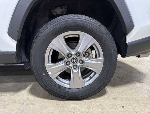 Used 2023 Toyota RAV4 XLE FWD image 10