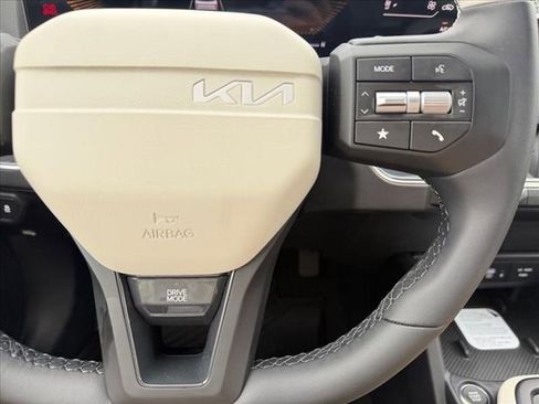 New 2026 Kia K4 GT-Line image 24