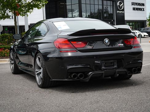 Used 2014 BMW M6 Coupe w/ Executive Package RWD image 8