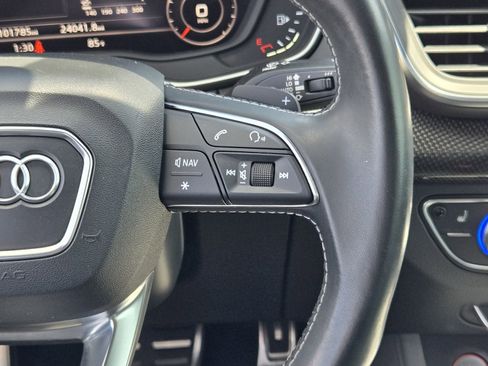 Used 2018 Audi SQ5 Prestige w/ Prestige Package image 27