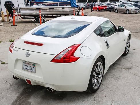 Used 2014 Nissan 370Z Touring image 9