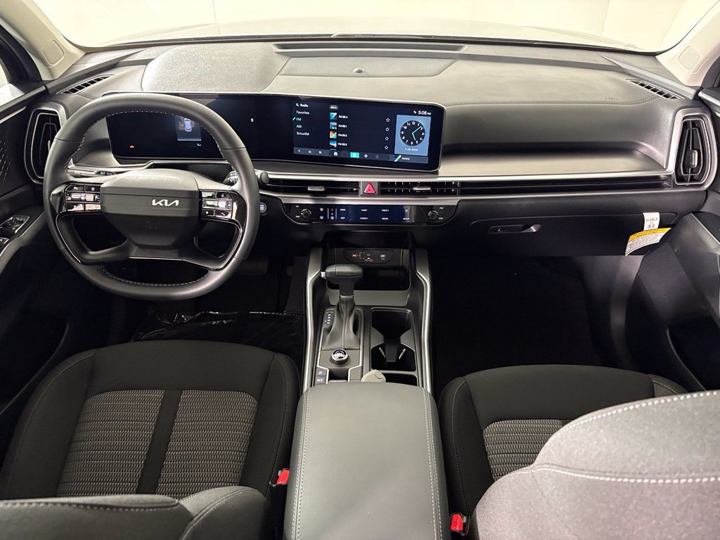 New 2026 Kia Sorento LX FWD image 32