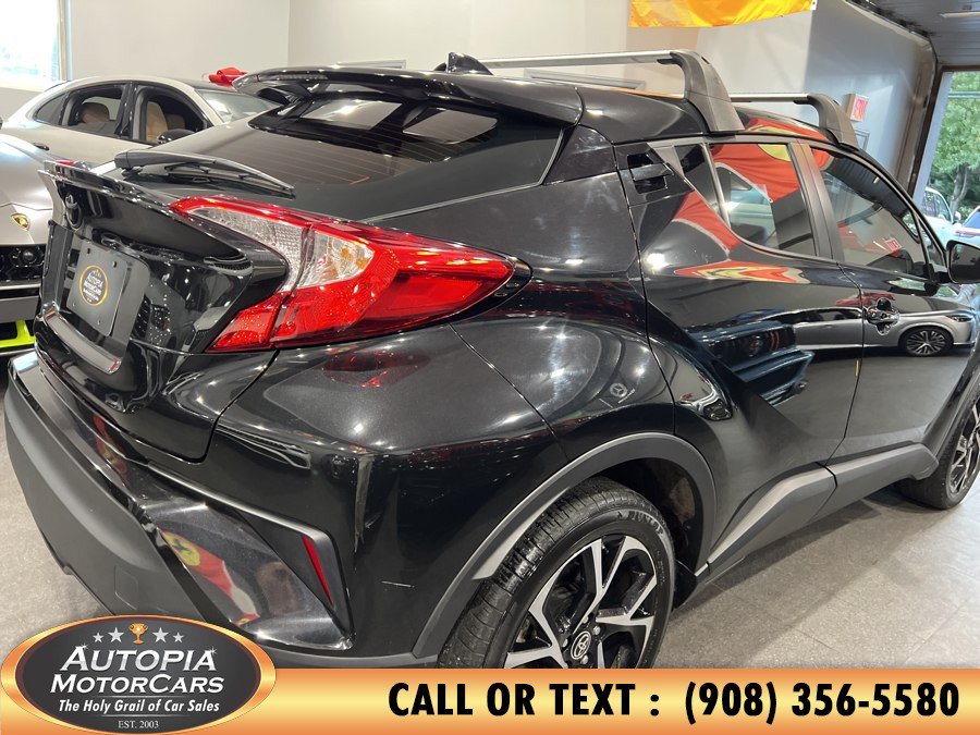 Used 2022 Toyota C-HR XLE FWD image 6