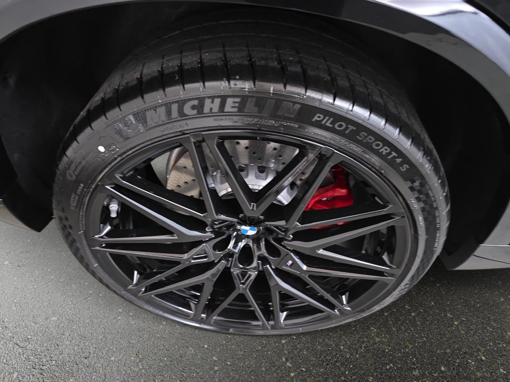 New 2026 BMW X5 M Competition w/ Executive Package AWD/4WD image 30