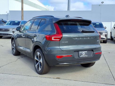 New 2026 Volvo XC40 B5 Plus w/ Protection Package Premier AWD/4WD image 5