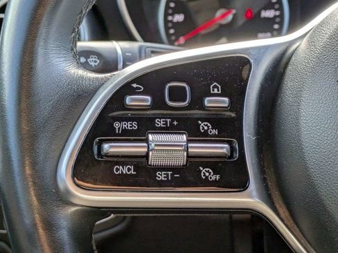 Used 2022 Mercedes-Benz GLC 300 4MATIC image 26