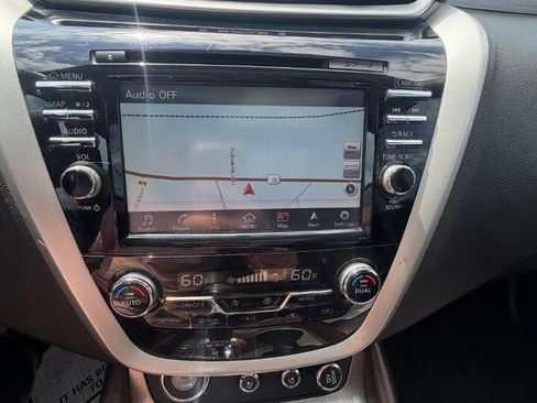 Used 2015 Nissan Murano Platinum w/ Platinum Technology Package image 18