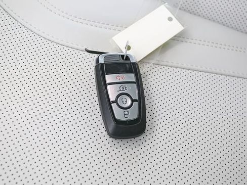 Used 2023 Ford Mustang Mach-E Premium AWD/4WD image 38