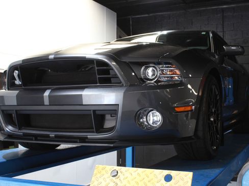Used 2014 Ford Mustang Shelby GT500 w/ Equipment Group 821A RWD image 76