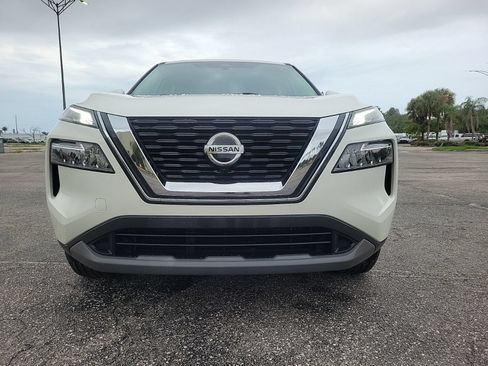 Used 2021 Nissan Rogue SV FWD image 4