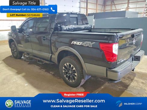 Used 2017 Nissan Titan PRO-4X w/ Pro-4x Convenience Package AWD/4WD image 3