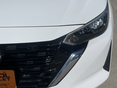 Used 2024 Nissan Sentra SV image 8