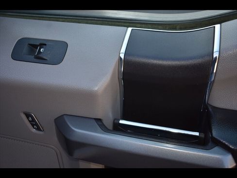 Used 2018 Ford F150 XLT w/ Max Trailer Tow Package image 30