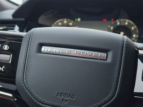 New 2025 Land Rover Range Rover Velar Dynamic SE image 21