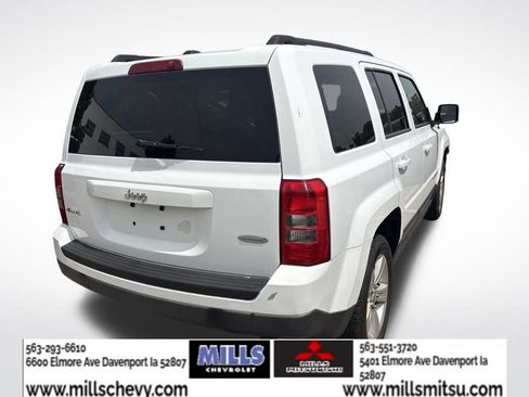 Used 2014 Jeep Patriot Latitude AWD/4WD image 3