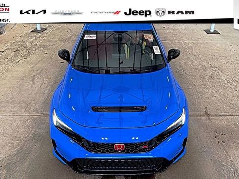 Used 2025 Honda Civic Type R image 4