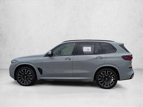 Certified 2024 BMW X5 xDrive50e w/ M Sport Package AWD/4WD image 9