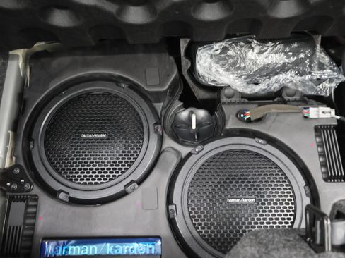 Used 2023 Dodge Challenger SRT Hellcat RWD image 31