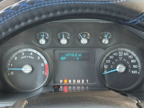 Used 2016 Ford F250 XL w/ Power Equipment Group AWD/4WD image 4