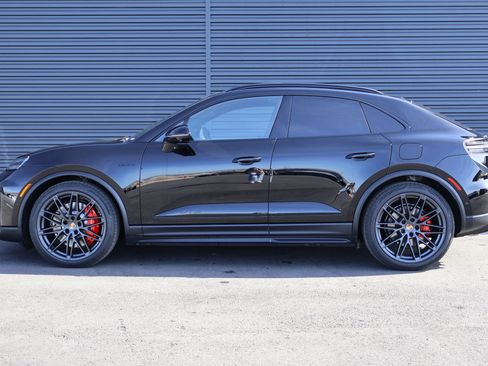 New 2026 Porsche Macan GTS Electric image 2
