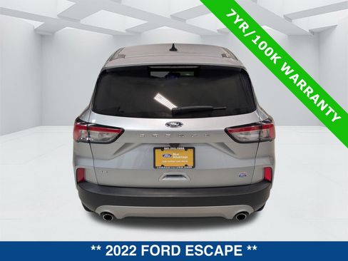 Used 2022 Ford Escape SE image 5