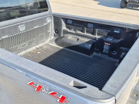 Used 2018 Chevrolet Colorado W/T w/ WT Convenience Package image 10