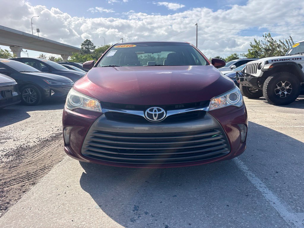 Used 2016 Toyota Camry LE FWD image 8