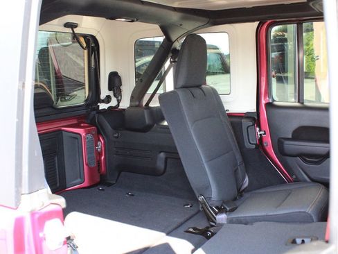 Certified 2024 Jeep Wrangler Unlimited Sport AWD/4WD image 28