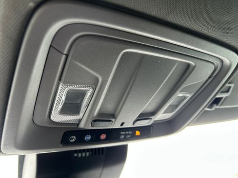 Used 2023 GMC Sierra 1500 SLE image 12