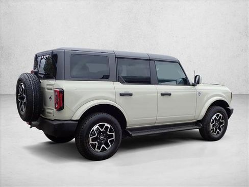 New 2026 Ford Bronco Outer Banks AWD/4WD image 4
