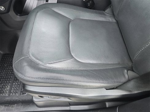 Certified 2023 Land Rover Defender 110 X-Dynamic SE image 30