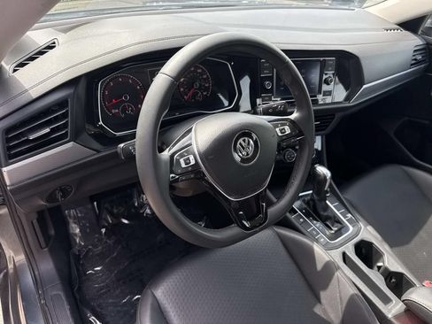 Used 2020 Volkswagen Jetta SE FWD image 47