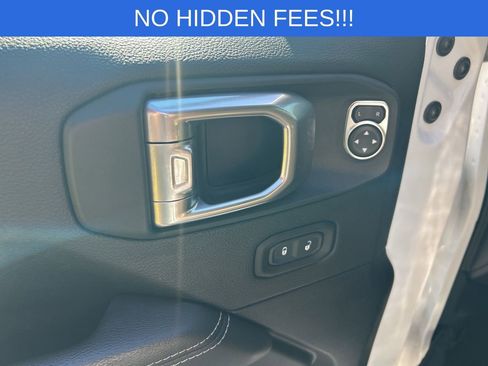 Used 2020 Jeep Wrangler Unlimited Sahara AWD/4WD image 20