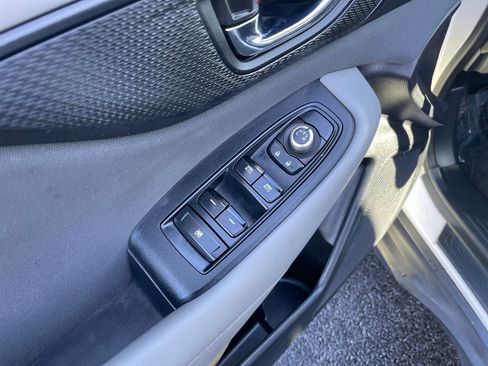 Used 2020 Subaru Outback Premium image 12