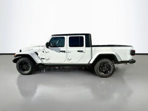 New 2026 Jeep Gladiator Willys AWD/4WD image 9