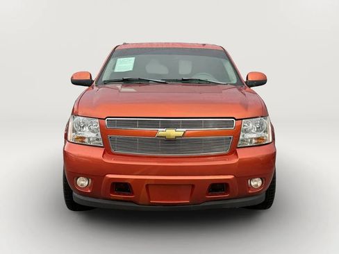 Used 2007 Chevrolet Avalanche LTZ w/ LTZ Preferred Equipment Group RWD image 2