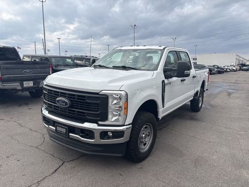Used 2023 Ford F350 XL w/ Snow Plow Prep Package image 4