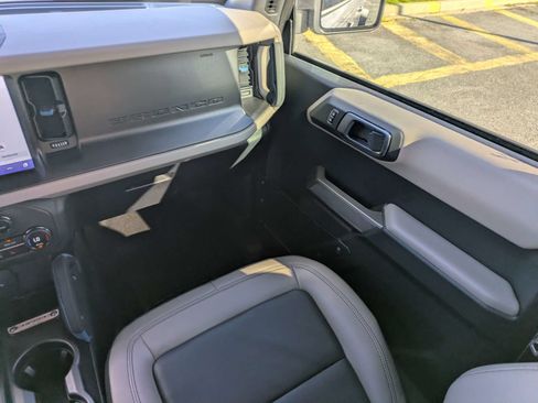 Used 2023 Ford Bronco Wildtrak AWD/4WD image 18