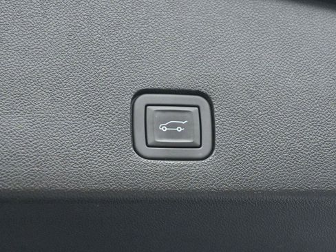 Used 2024 Cadillac XT6 Premium Luxury w/ LPO, Floor Liner Package AWD/4WD image 11