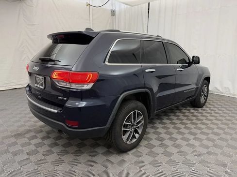 Used 2017 Jeep Grand Cherokee Limited AWD/4WD image 4