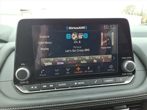 Certified 2025 Nissan Rogue SV image 26