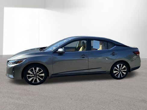 Used 2025 Nissan Sentra SV w/ SV Premium Package FWD image 6
