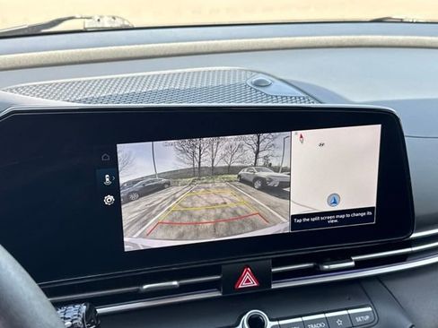 Certified 2024 Hyundai Elantra SEL image 20