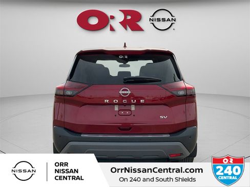 Used 2023 Nissan Rogue SV image 6