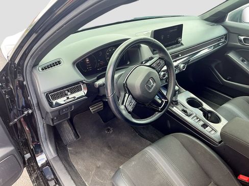 Used 2025 Honda Civic Sport Touring image 9