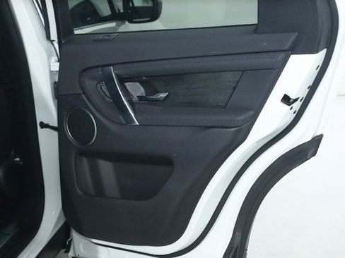 Used 2023 Land Rover Discovery Sport S image 34