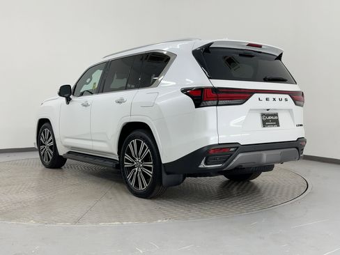 New 2026 Lexus LX 700h Luxury image 3