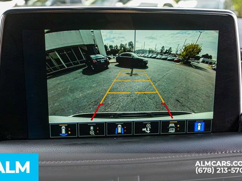 Used 2022 Chevrolet Suburban High Country image 38